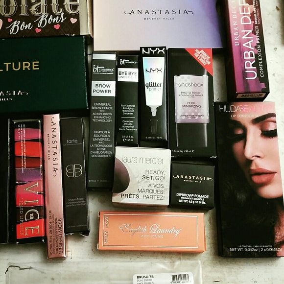 Empty Makeup Boxes - Picture 2 of 2